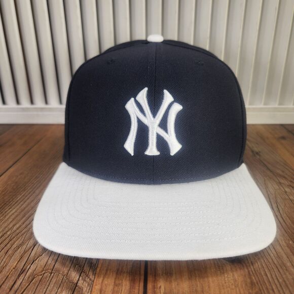 New York Yankees Nike Dri-Fit Snapback Pro Cap Hat Black Gray Baseball Swoosh - Picture 2 of 12